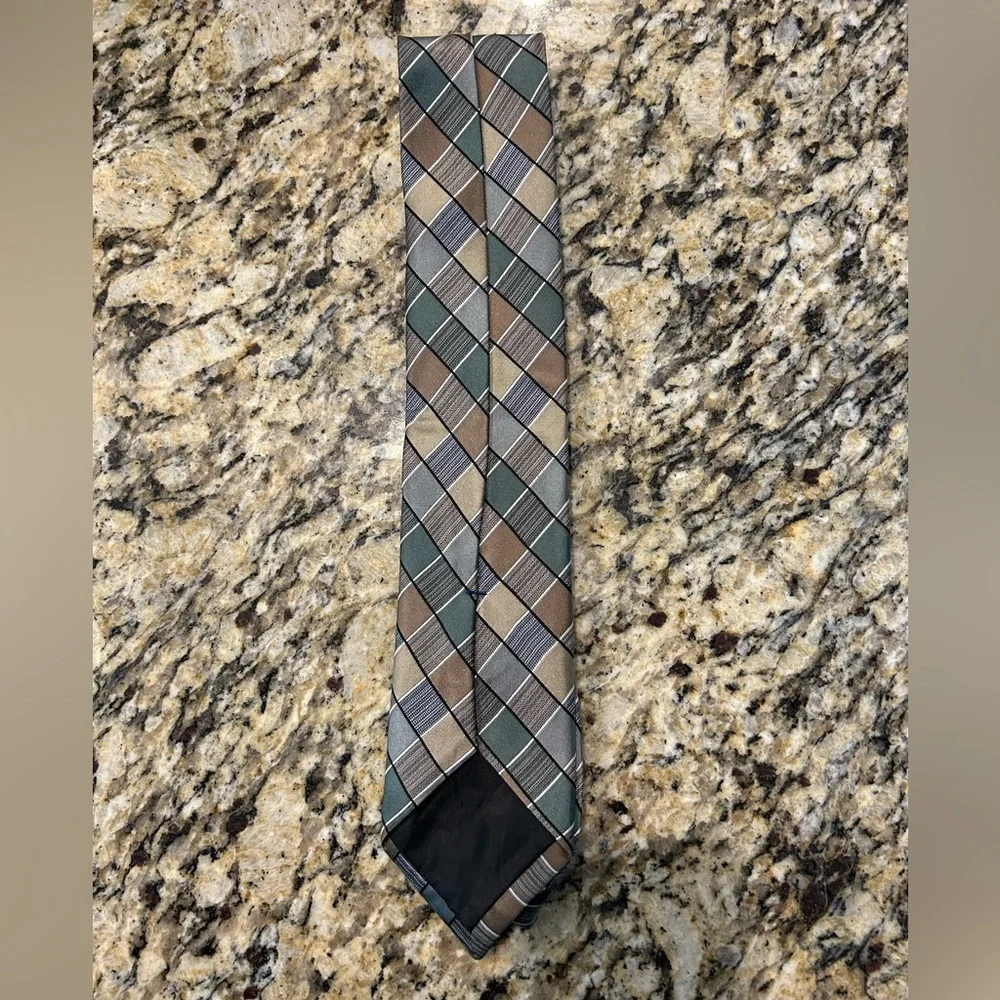 Necktie - Picture 2 of 2